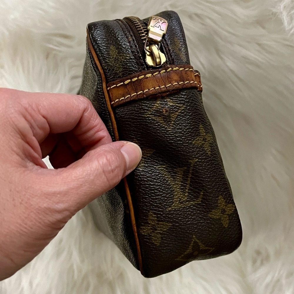 Authentic Louis Vuitton Monogram Compiegne 23 Clutch Bag - Picture 7 of 15